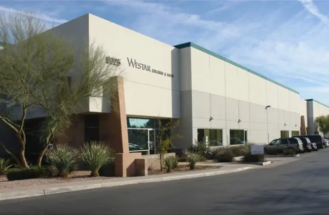 Zu sehen ist das Gebäude des neuen KINETICS Werks in Arizona.